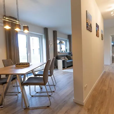 Herzmuschel Fuer 5 Gaeste Mit Sauna Und Garten, Strandnah